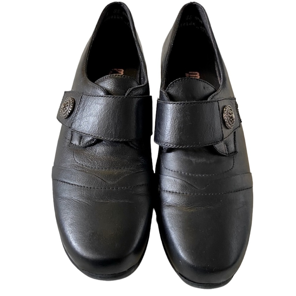 MUNRO Black Leather Slip On Loafers Monk Strap Low Top Comfort Womens Sz 8 S